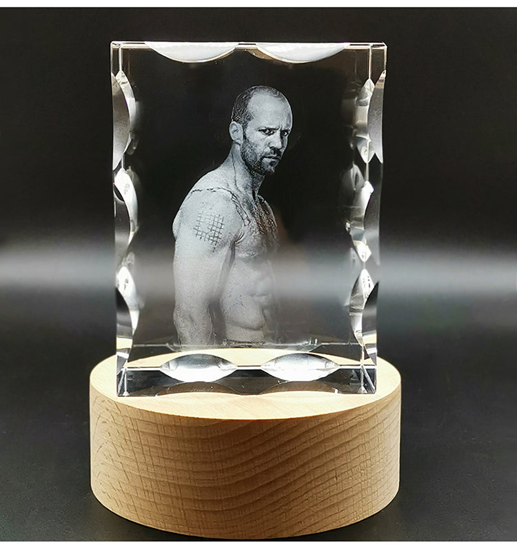 Frozen Your Love in Crystal: Custom 3D LED Photo
