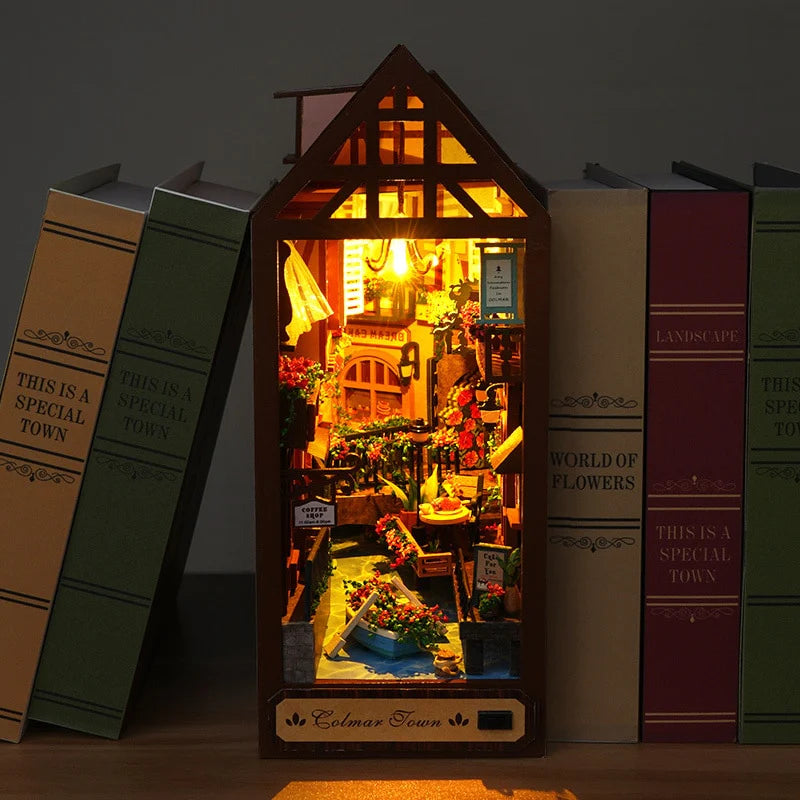 Miniature Book Nook kit · Colmar Town